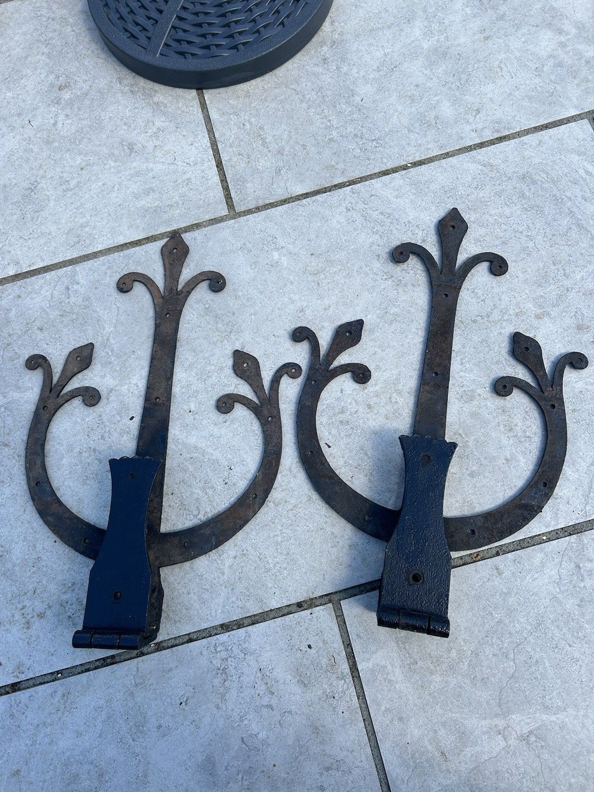1057.0 Pair Cast Iron Front Door Hinges 18th Century Reclaim Period Antique Old Metal photo