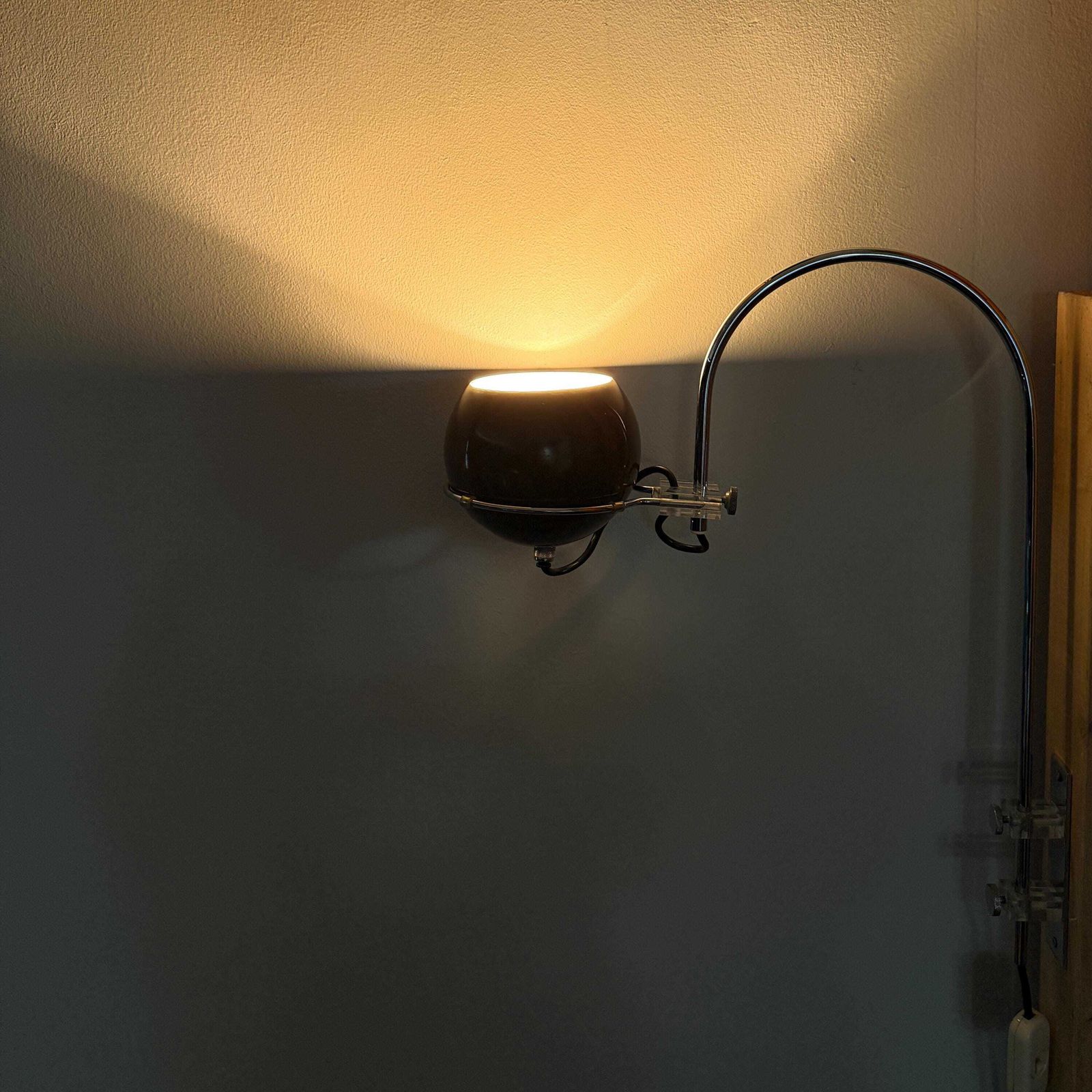 Vintage Mushroom Arc Wall Lamp   Brown / Chrome   Dutch Design By 'Gepo | Posthuma Brothers'   Space Age   Mid Century   Globe   Eye Ball photo 506.0