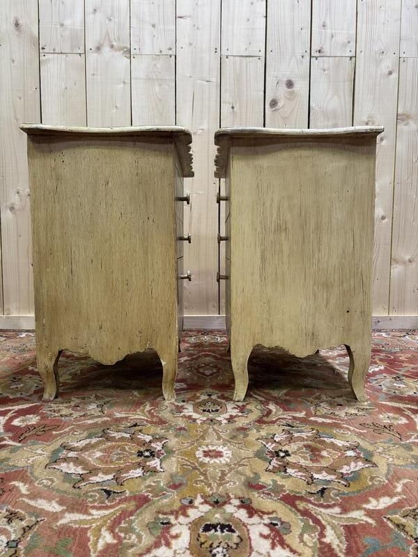 Paire De Chevets En Bois Peint De Style Louis XV photo Furniture
