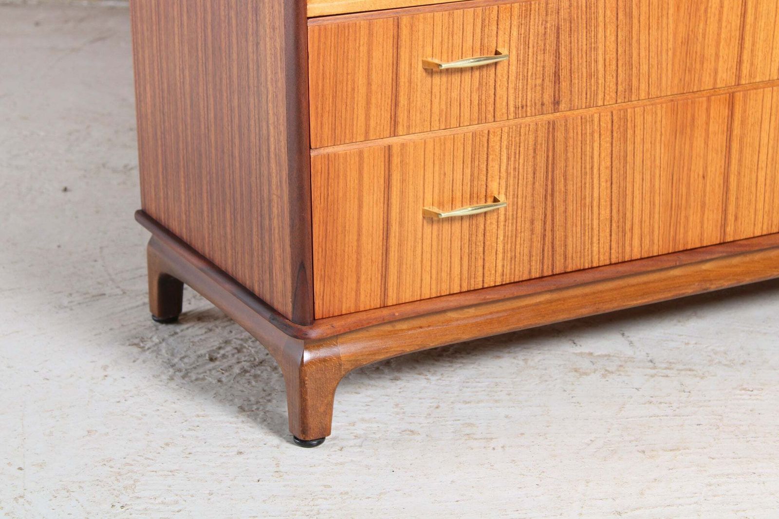 Mid Century Tola Dideboard / Drinks Cabinet By Harris Lebus, C. 1960s photo 695.0