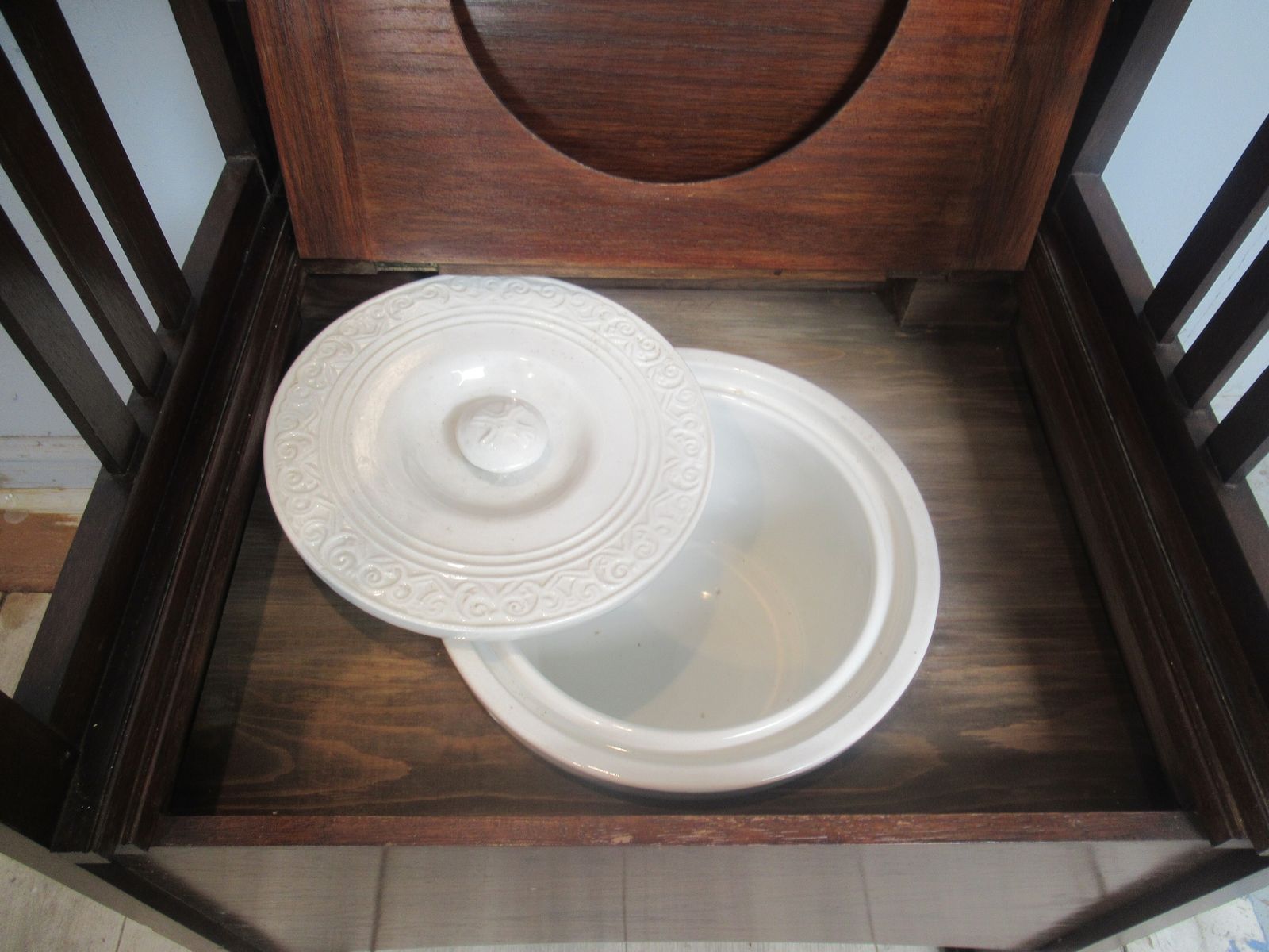 photo furniture Edwardian  Oak Bench Seat / Commode.