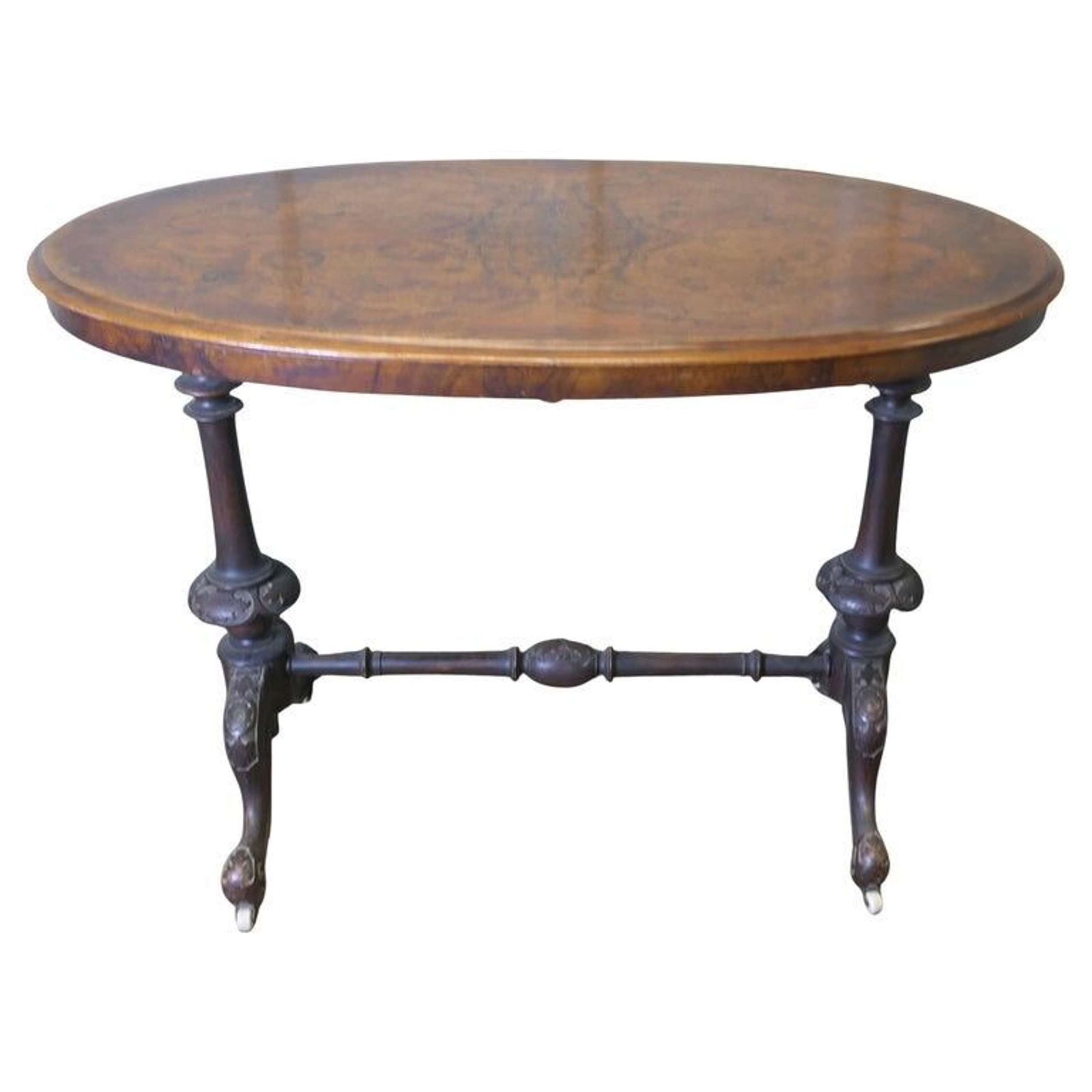 Victorian Oval Walnut Centre Or Hall Table