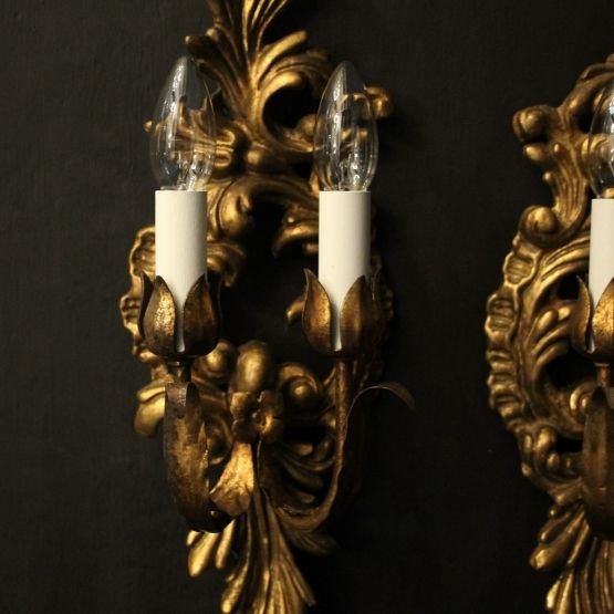 Florentine Pair Of Giltwood Antique Wall Lights photo 695.0