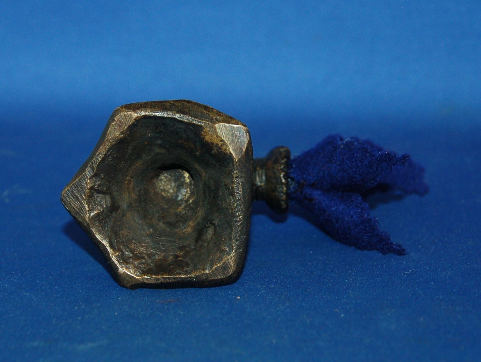 An Antique 1 Bronze Medieval Knight Head Pen Wipe photo 58.0