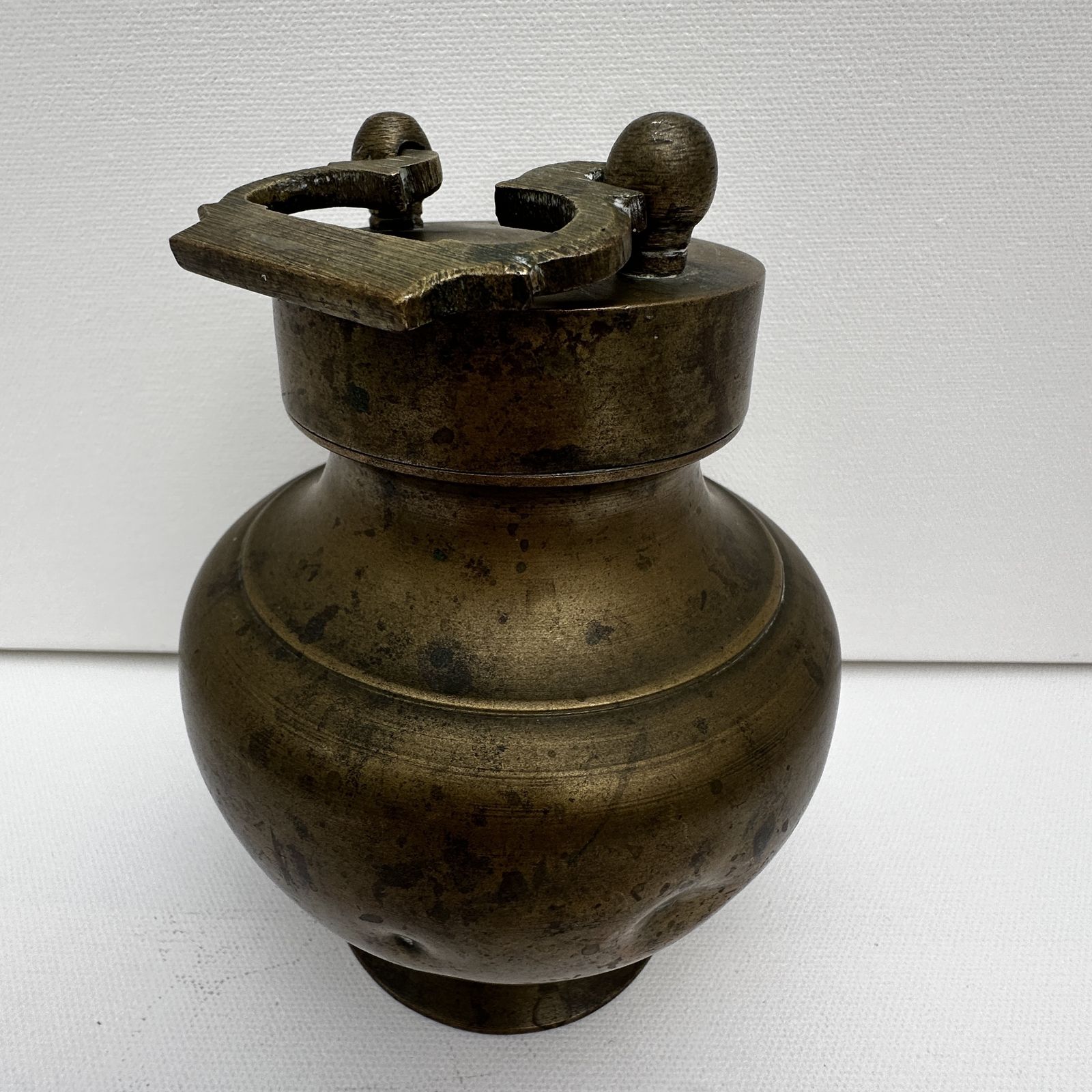 Antique Religious Brass Copper Holy Water Hinduism Shadu Kamandal Ganga Jal Pot photo Home Fixtures