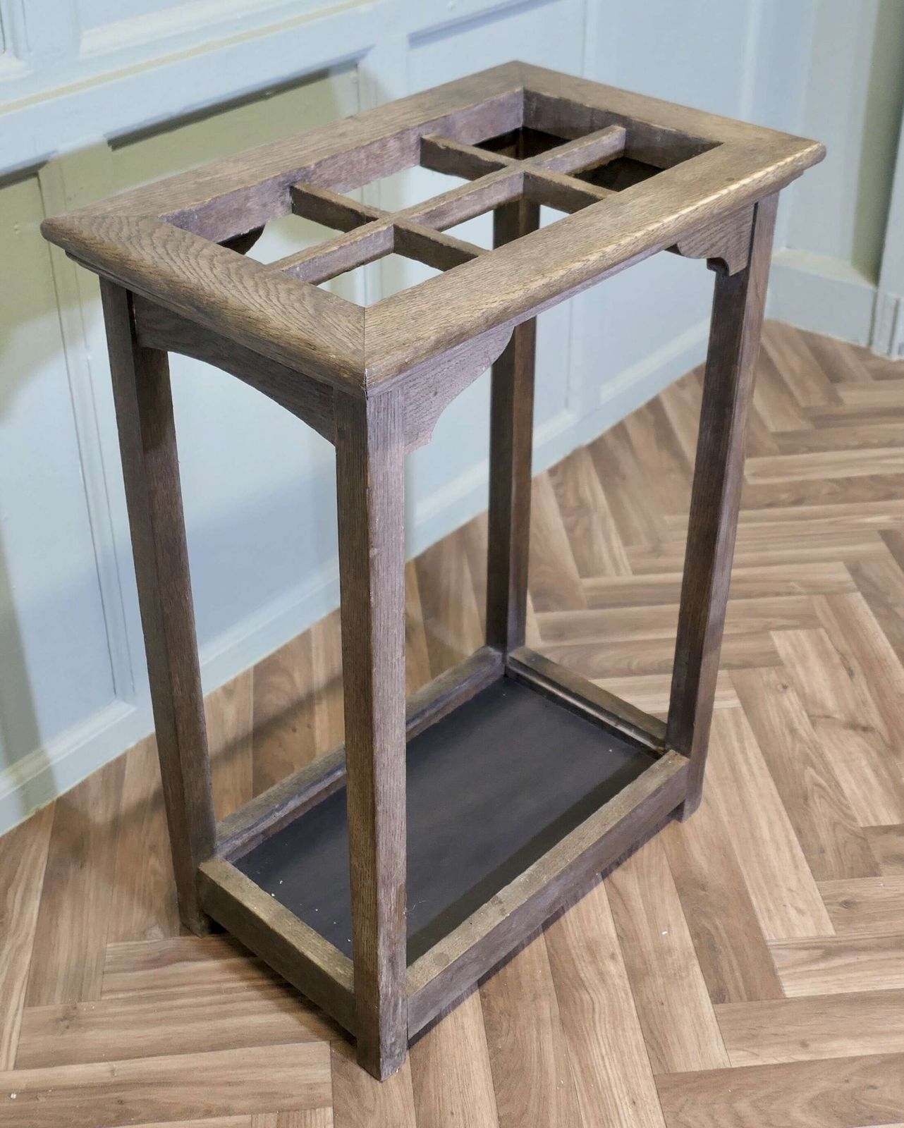 A Good Sturdy Arts And Crafts Oak Stick Or Umbrella Hall Stand photo 714.0