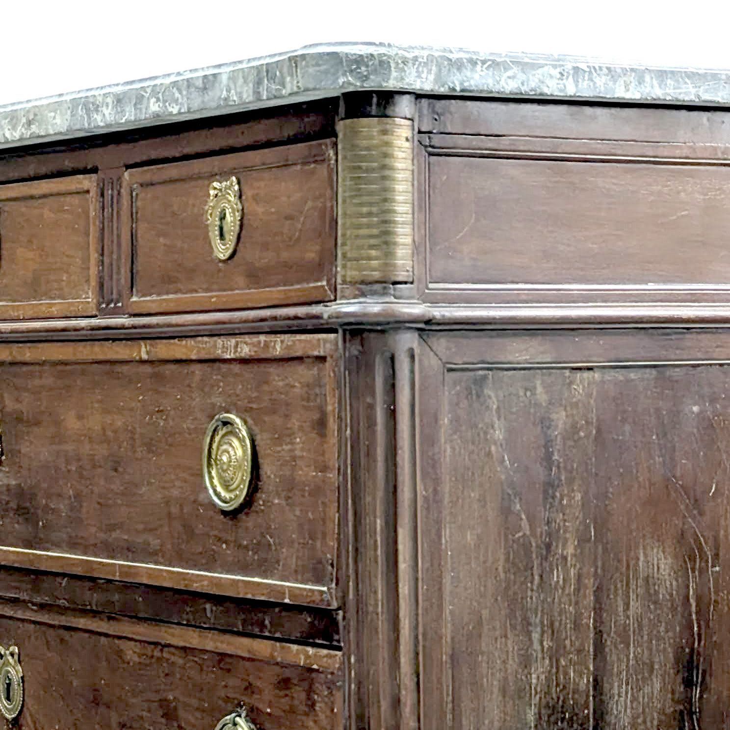 Louis XVI Mahogany Chest Of Drawers, 18th Century photo vinterior