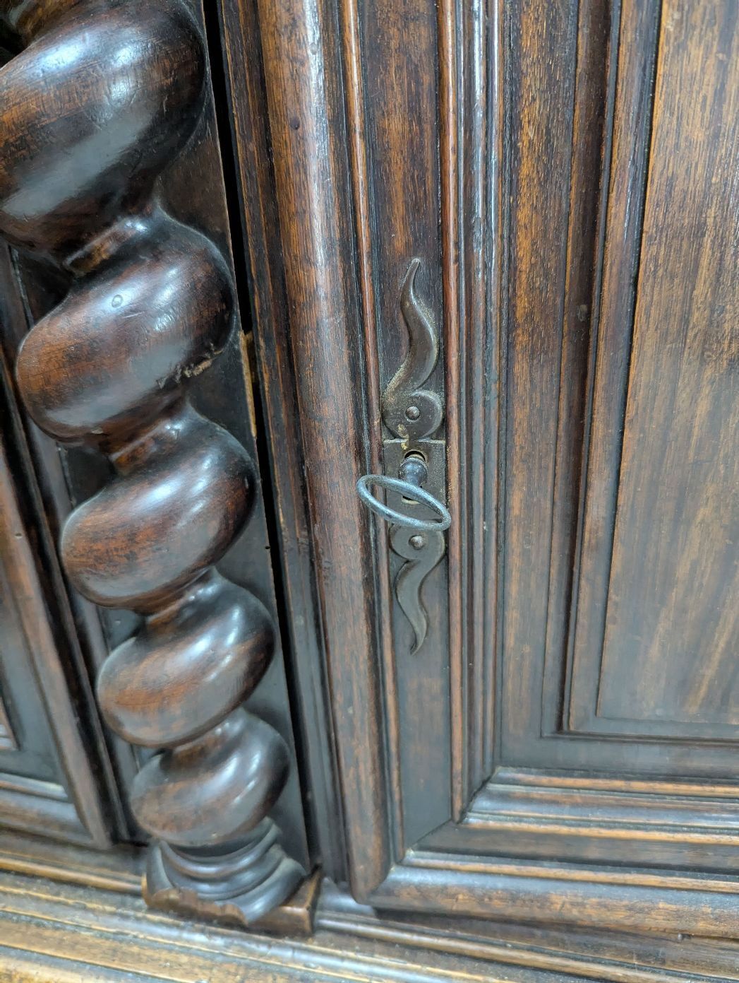 Two Narrowed Bodies In Walnut From The 18th Century photo buy