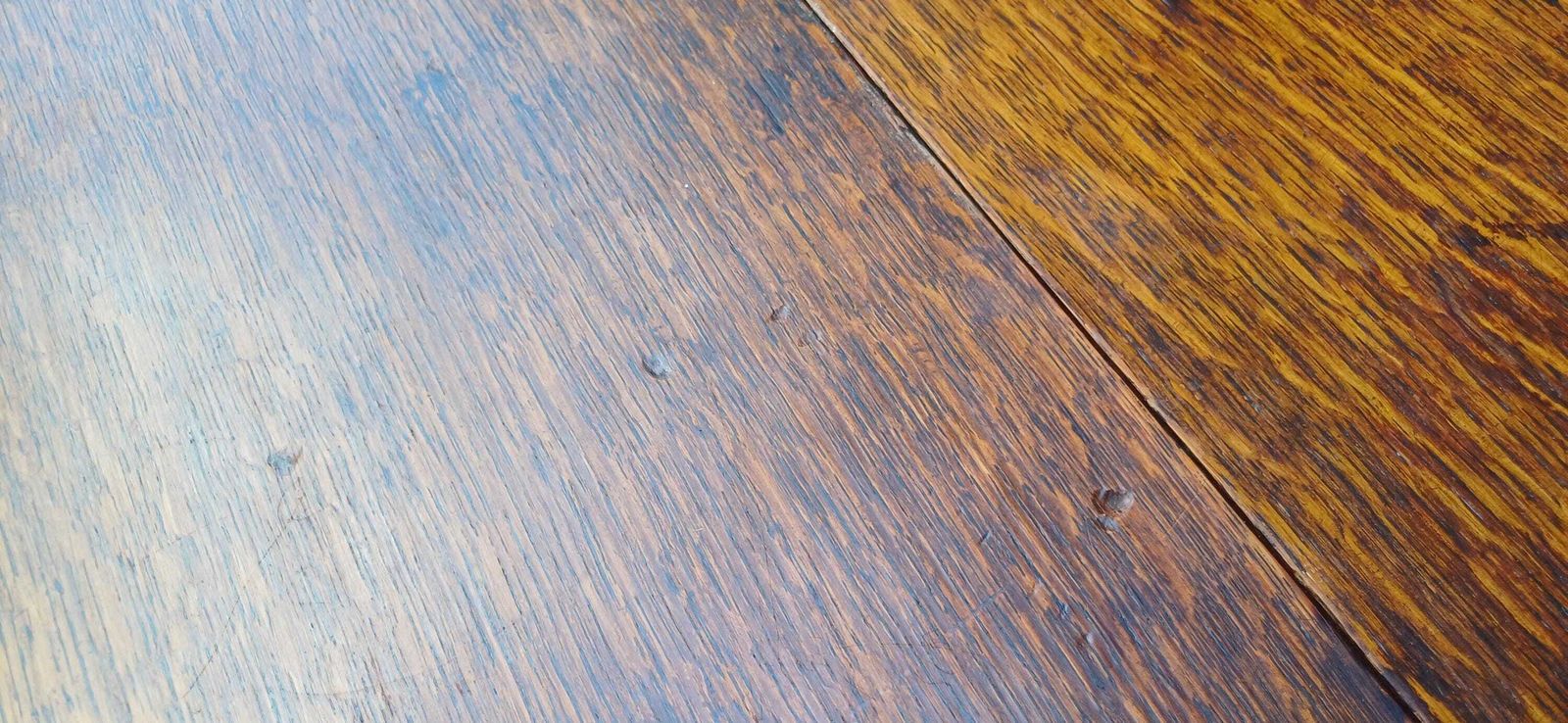 Rare Antique Oak Gate Leg Table – 1920s Drop Leaf Side Table – Jacobean Revival Coffee Or Games Table Compact & Versatile Free Hand Delivery photo vintage