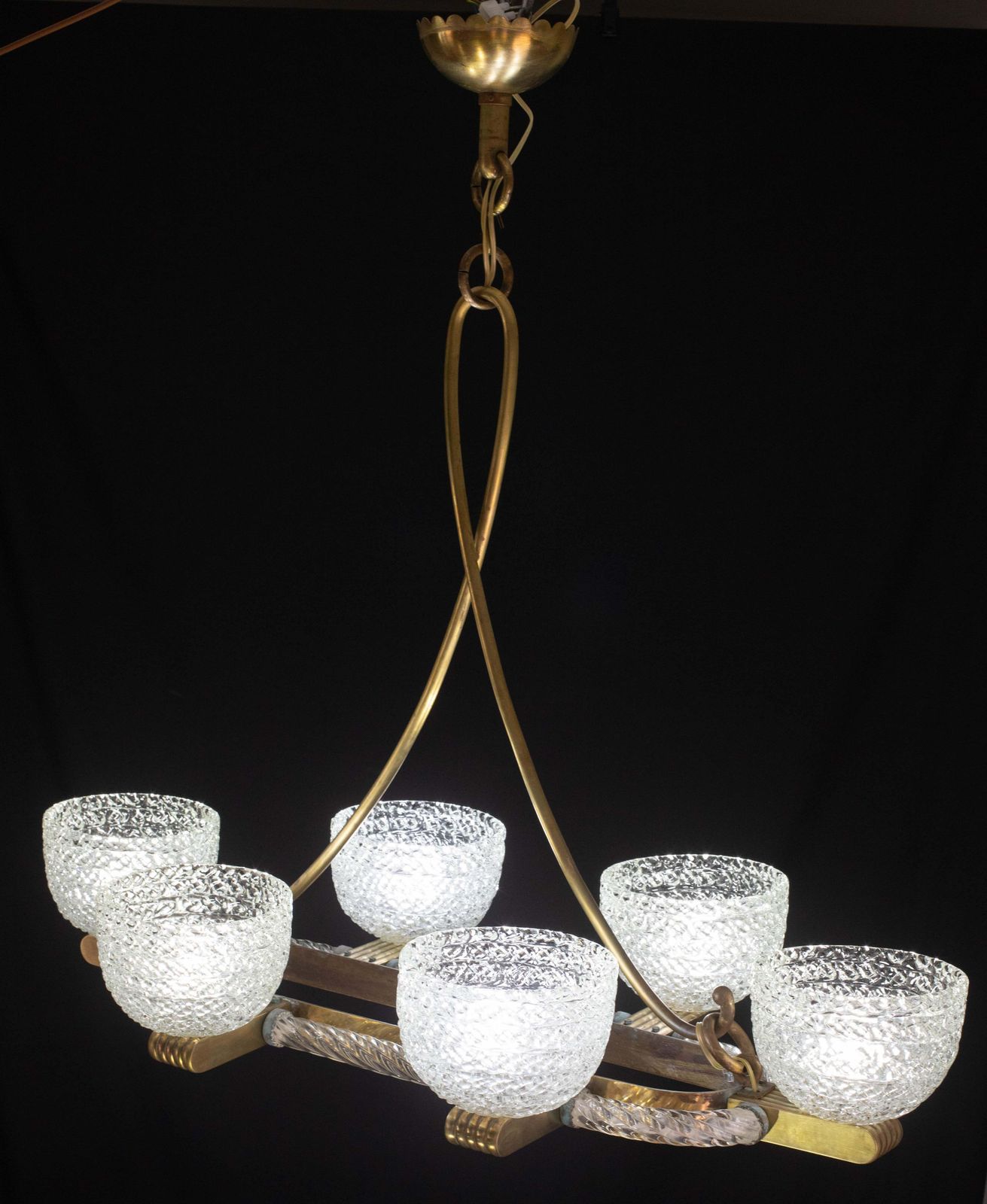 Art Decò Seguso Oval Mid Century Six  Light Murano Glass And Brass Chandelier photo for sale
