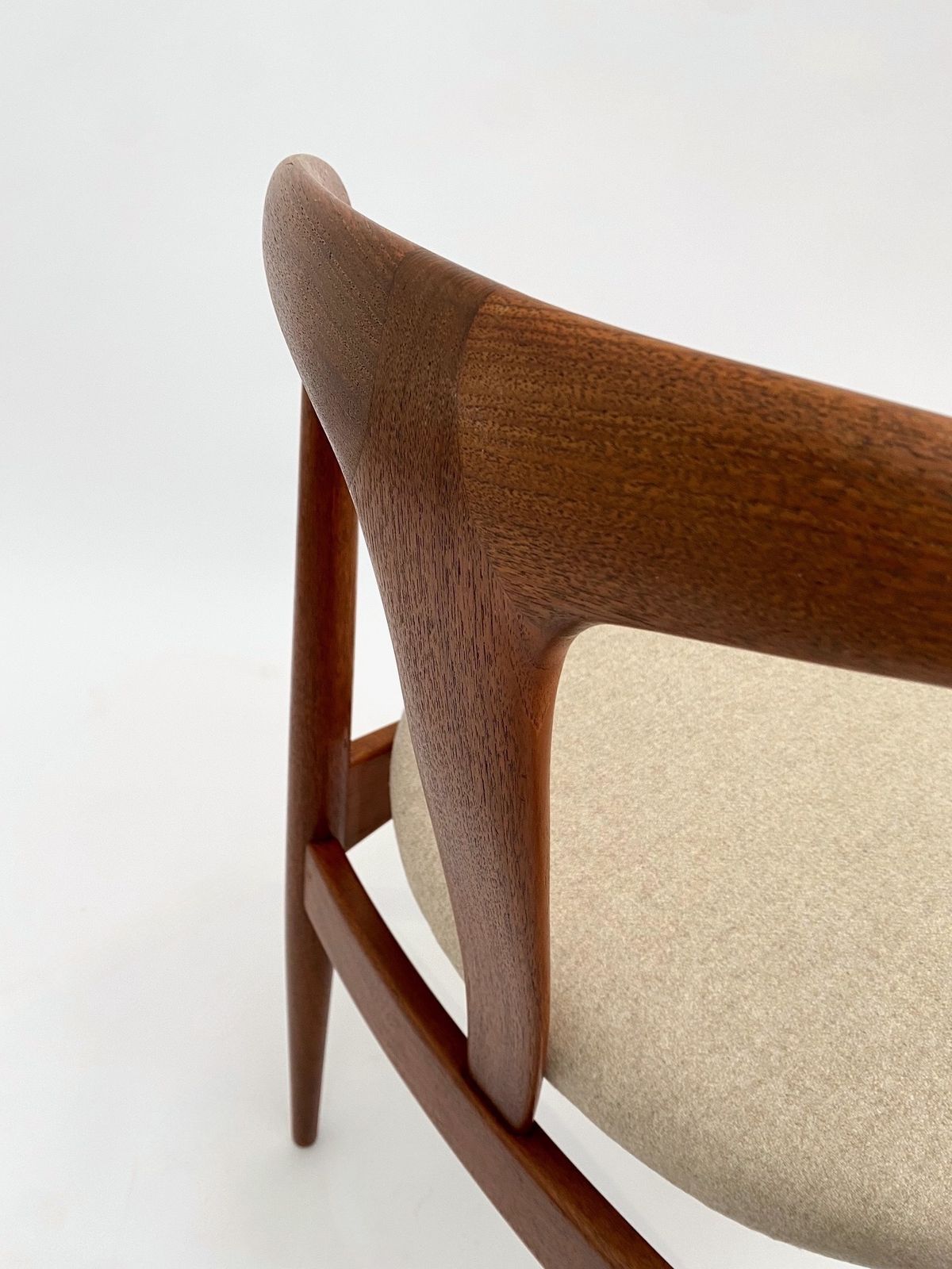 photo furniture Danish Johannes Andersen Set Of 6 Model 'Juliane' Teak And Cream Wool Dining Chairs For Vamo Sønderborg Mid Century 1960s