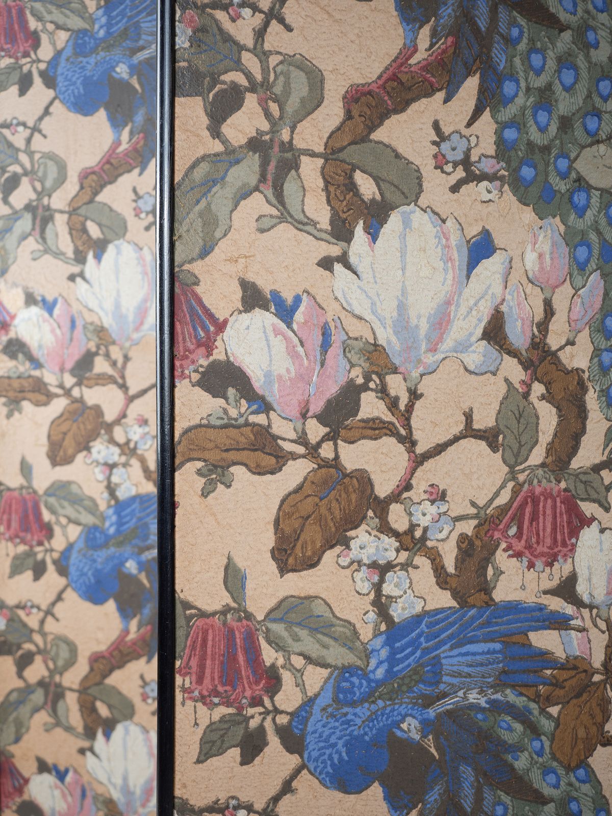 Home Decor Hand Painted 19th Century Chinoiserie Wallpaper Screen photo