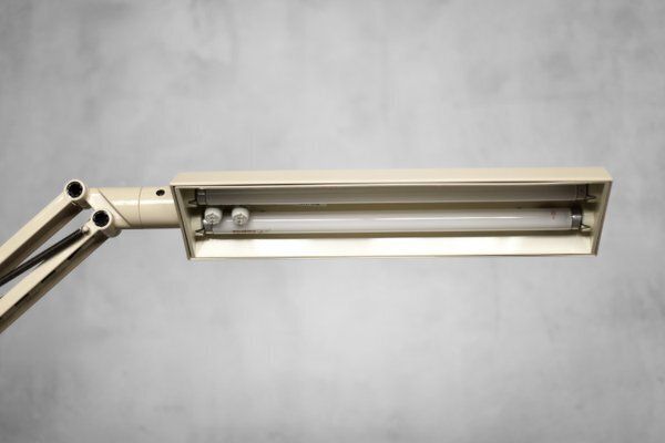 photo vintage Vintage Scandianavian Beige Plastic Table Lamp By Tom Ahlström & Hans Ehrich For Fagerhults, 1975