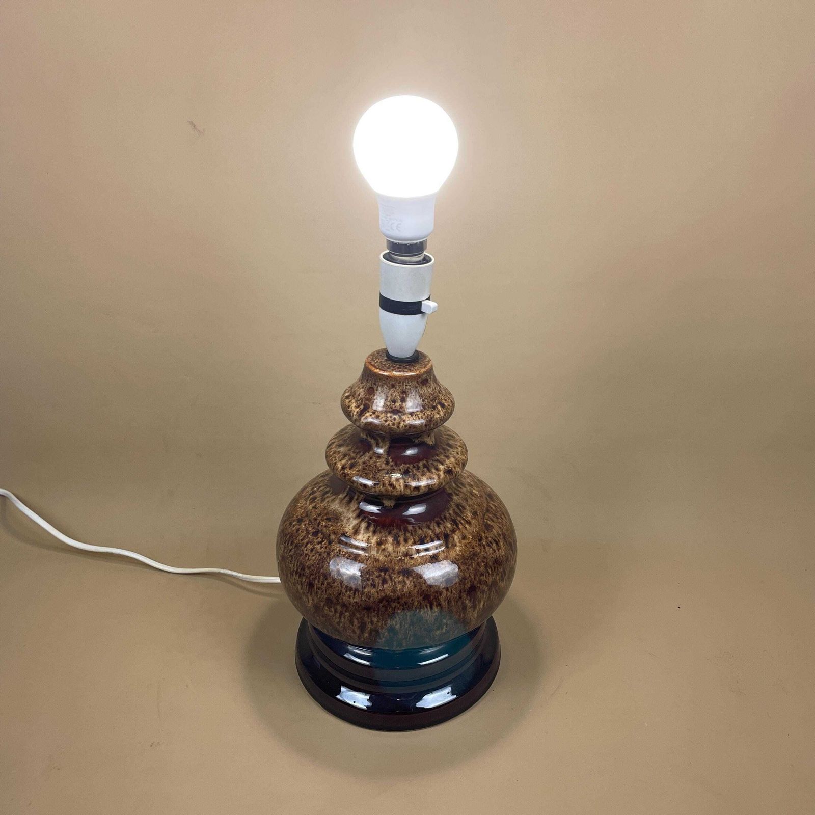 photo furniture Vintage Ceramic Table Lamp Light Brown Mottled Speckled Round Retro Glaze Finish C.1970's