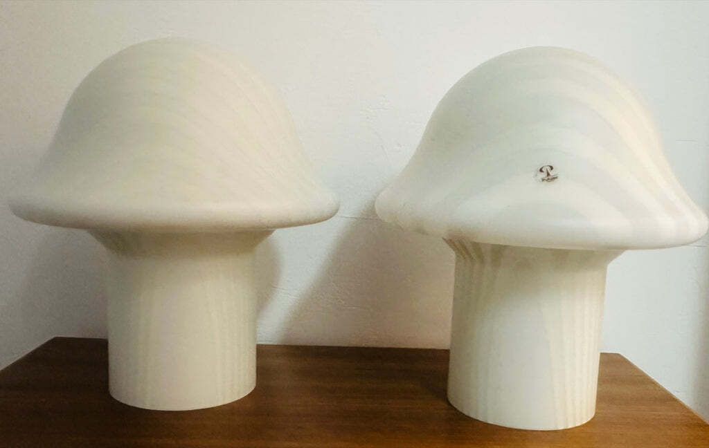 photo vintage Pair Of 1970s Vintage German Space Age Peill & Putzler Striped Glass Mushroom Shaped Table Lamps