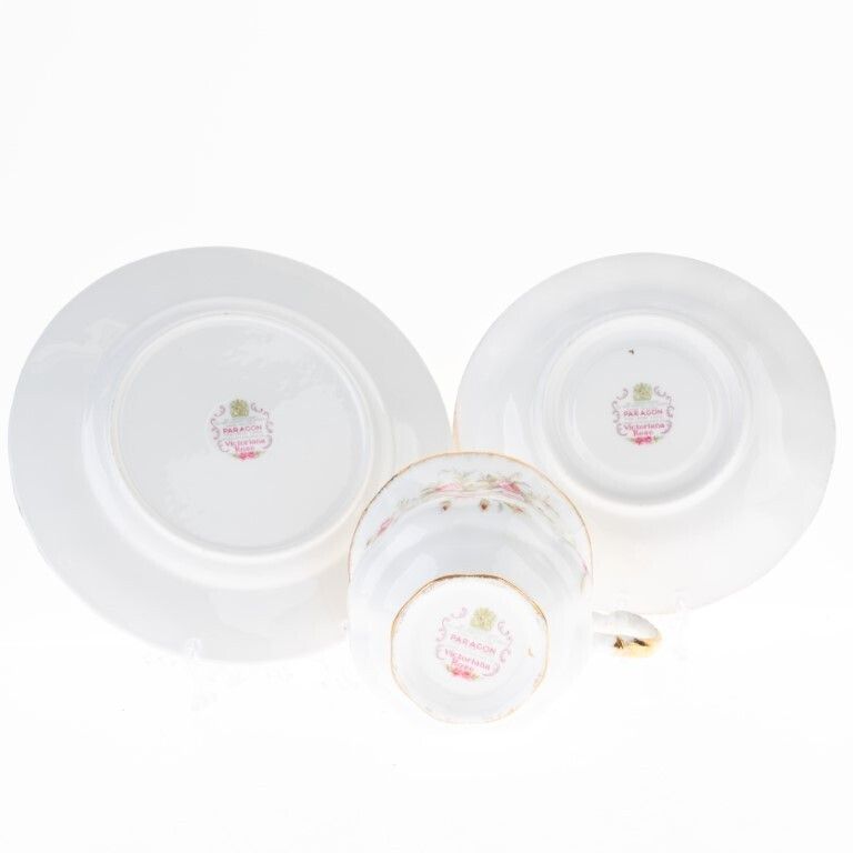 Paragon Gilt Porcelain Ceramic Roses Trio Teacup & Saucers photo for sale