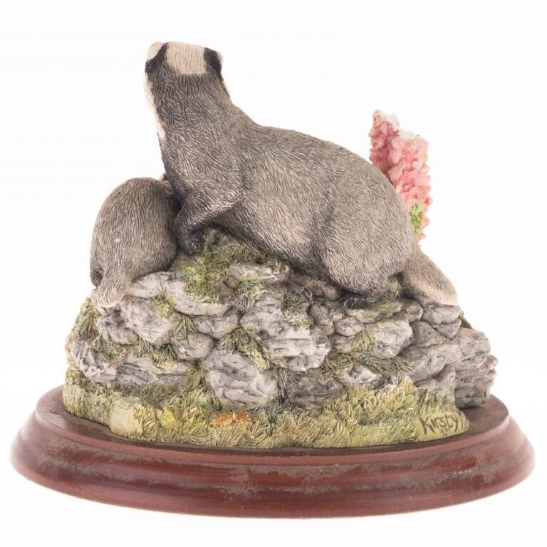 Hand Painted Border Fine Arts Badgers Figure Group Sculpture photo furniture