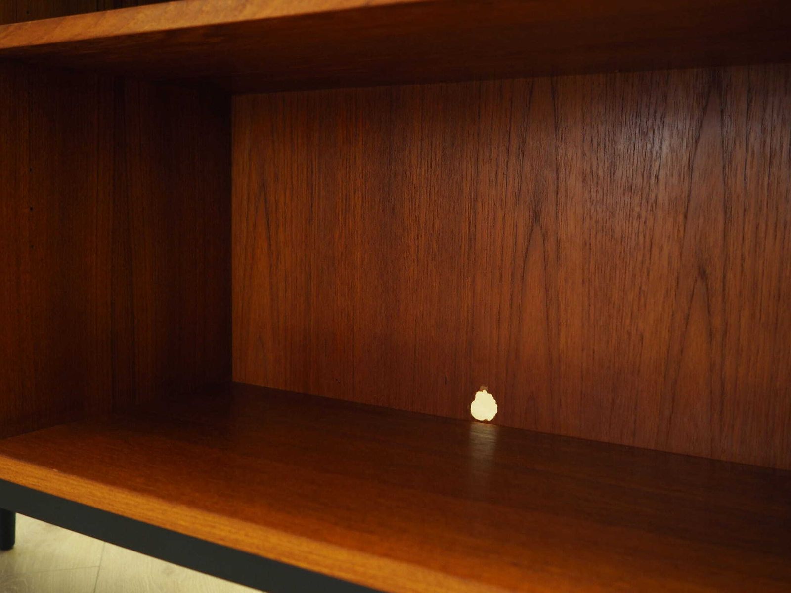 photo vinterior Teak Bookcase, Danish Design, 1970s, Production: Denmark