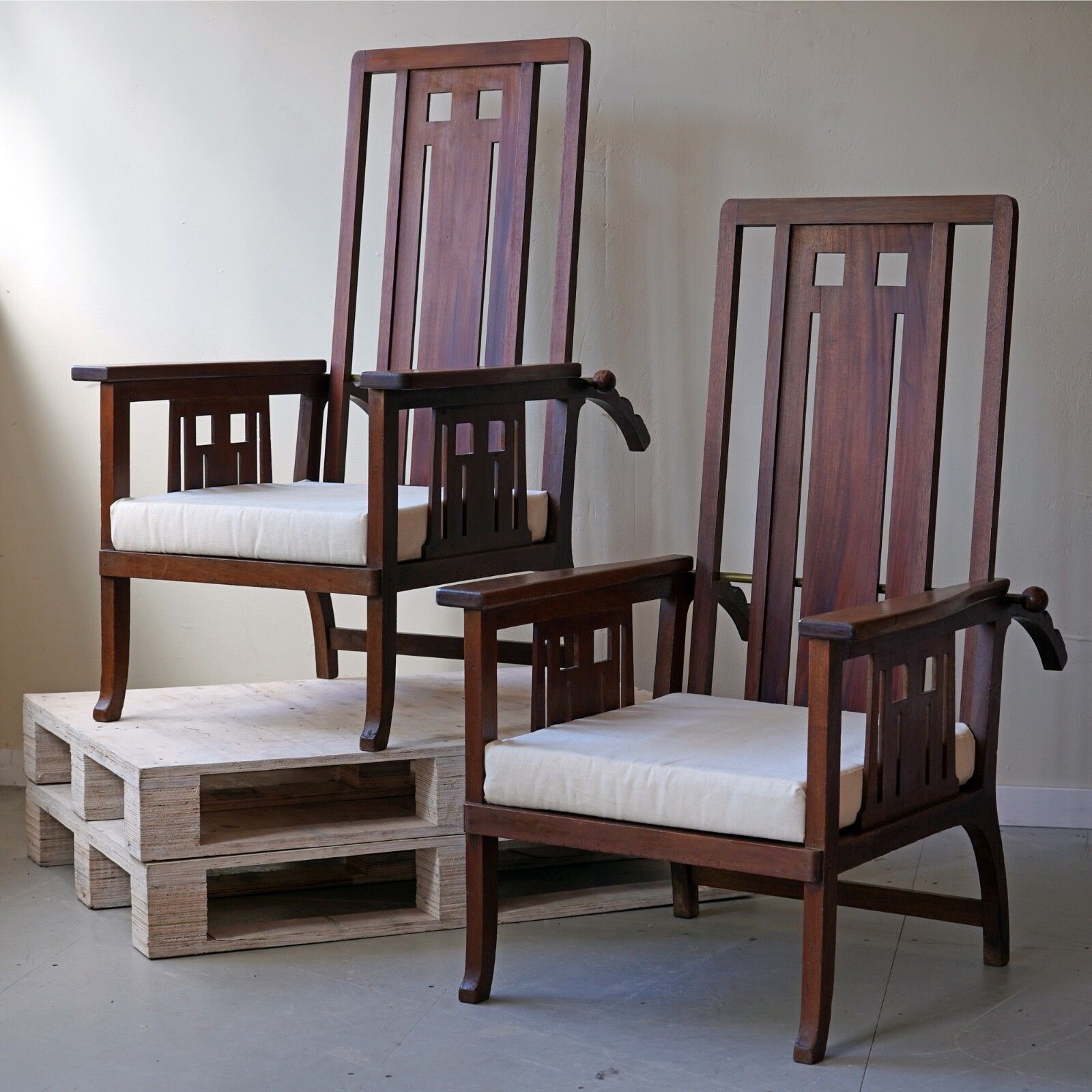 Pair Of Antique Glasgow School Recliners