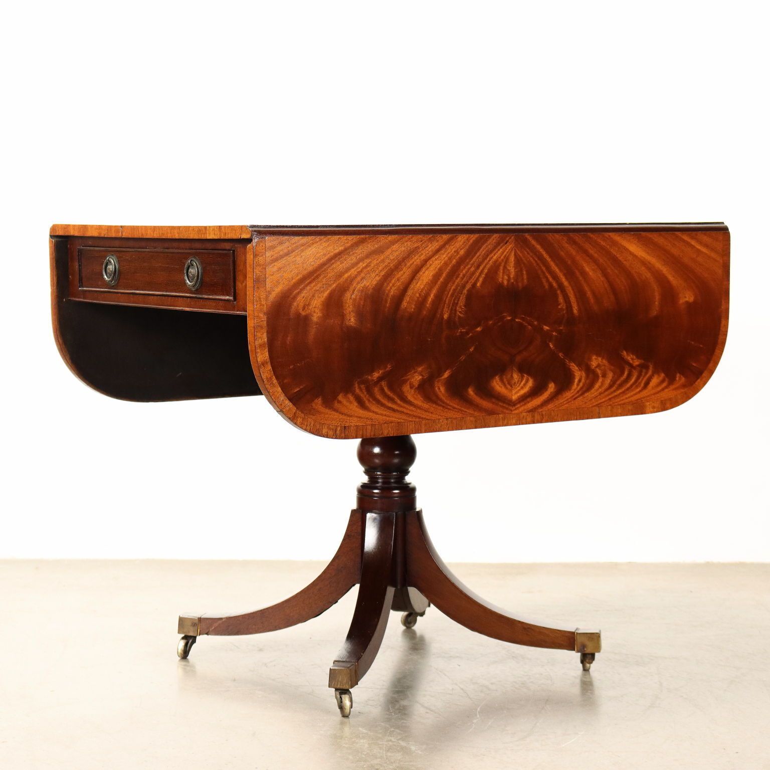 photo furniture Antique Table Mahogany Drawer Wheels England XX Century