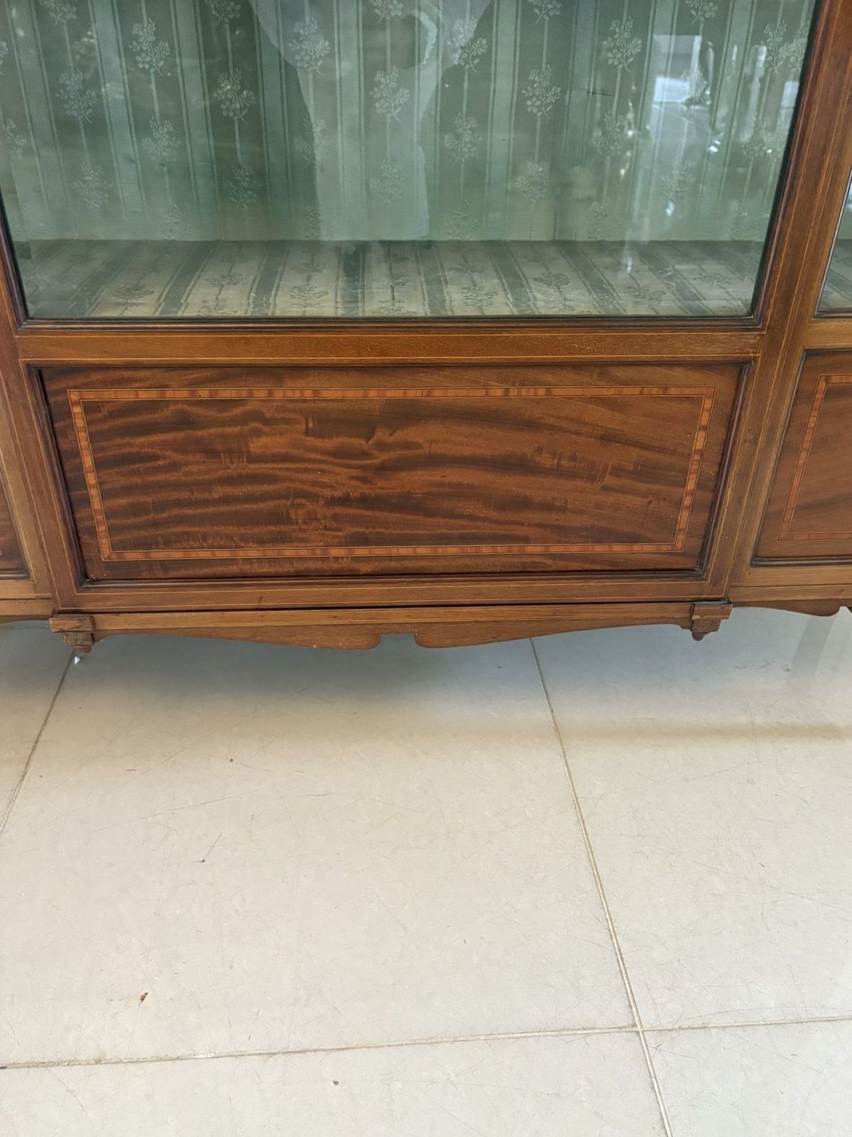 Superb Quality Antique 20th Century Inlaid Mahogany Display Cabinet photo buy