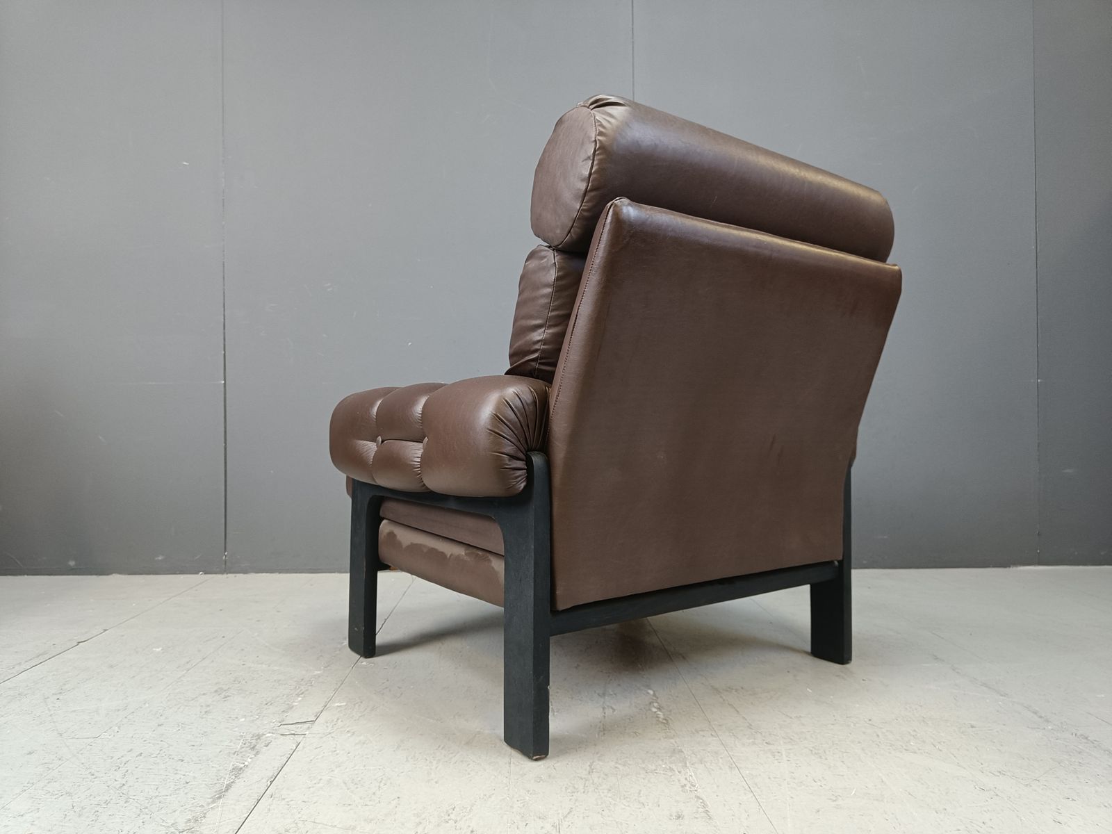 photo vinterior Pair Of Leather Armchairs Made In Denmark, 1960s