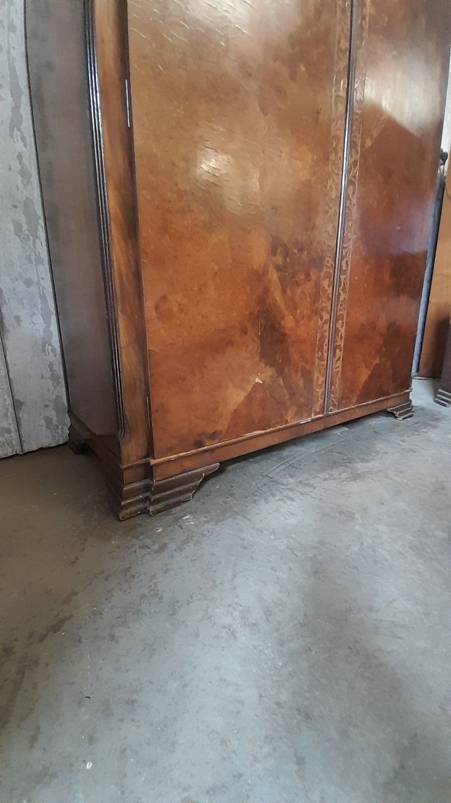Art Deco Burr Walnut Art Deco 2 Door Wrdrobe photo buy