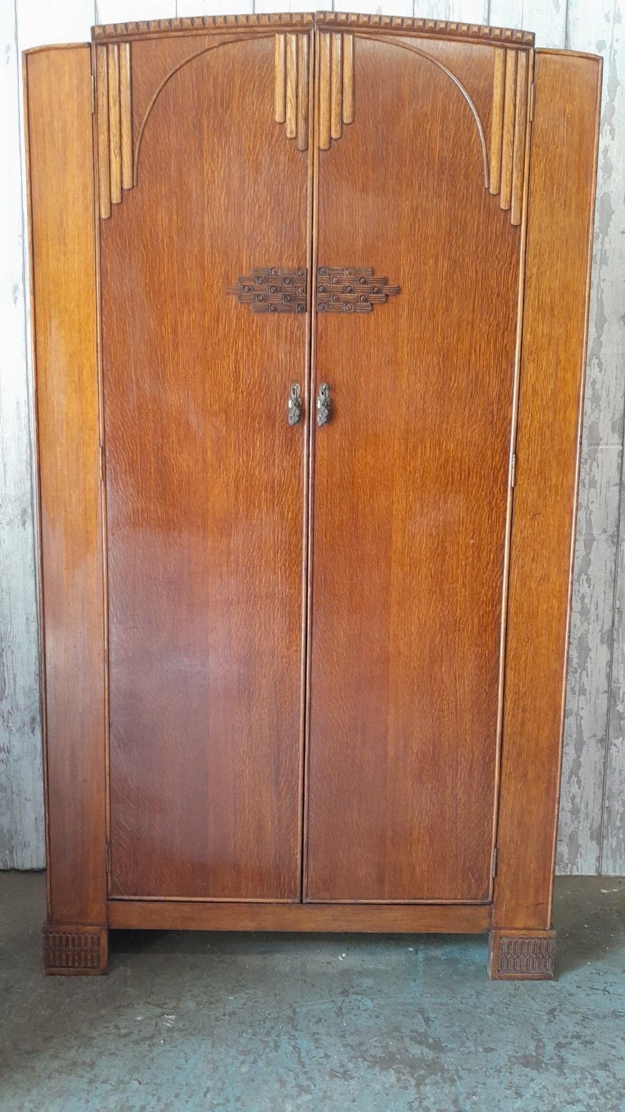 Art Deco Solid Oakb 2 Door Wardrobe With Original Handles  Lock And Key