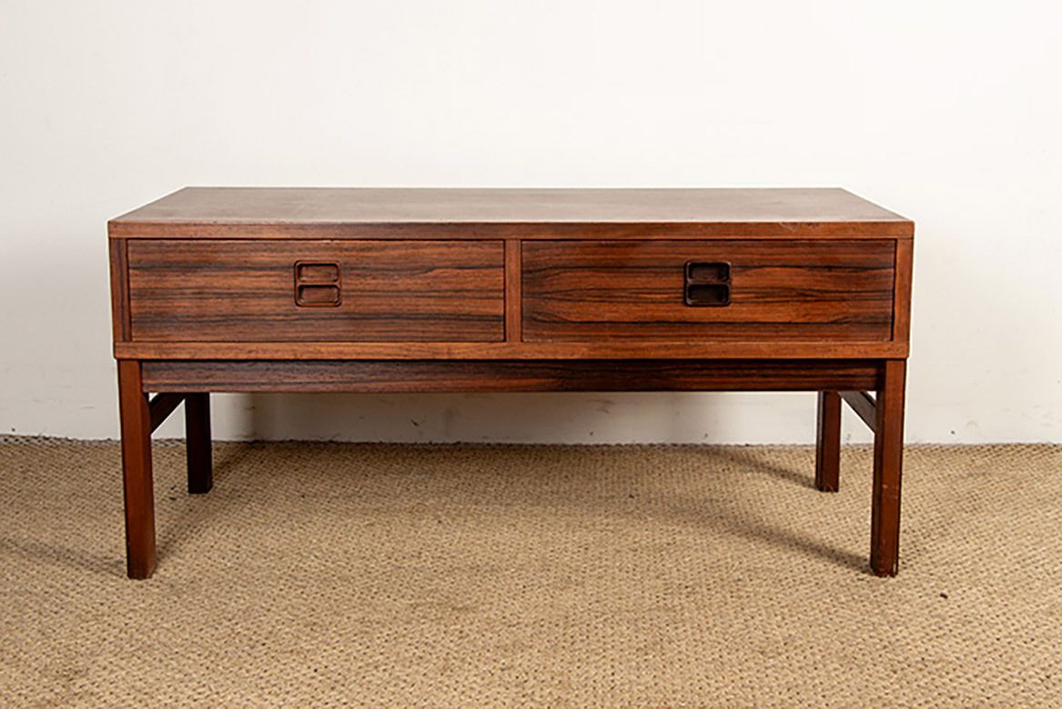 Petite commode, meuble d'entrée ou d'appoint, danoise en palissandre, 1960.