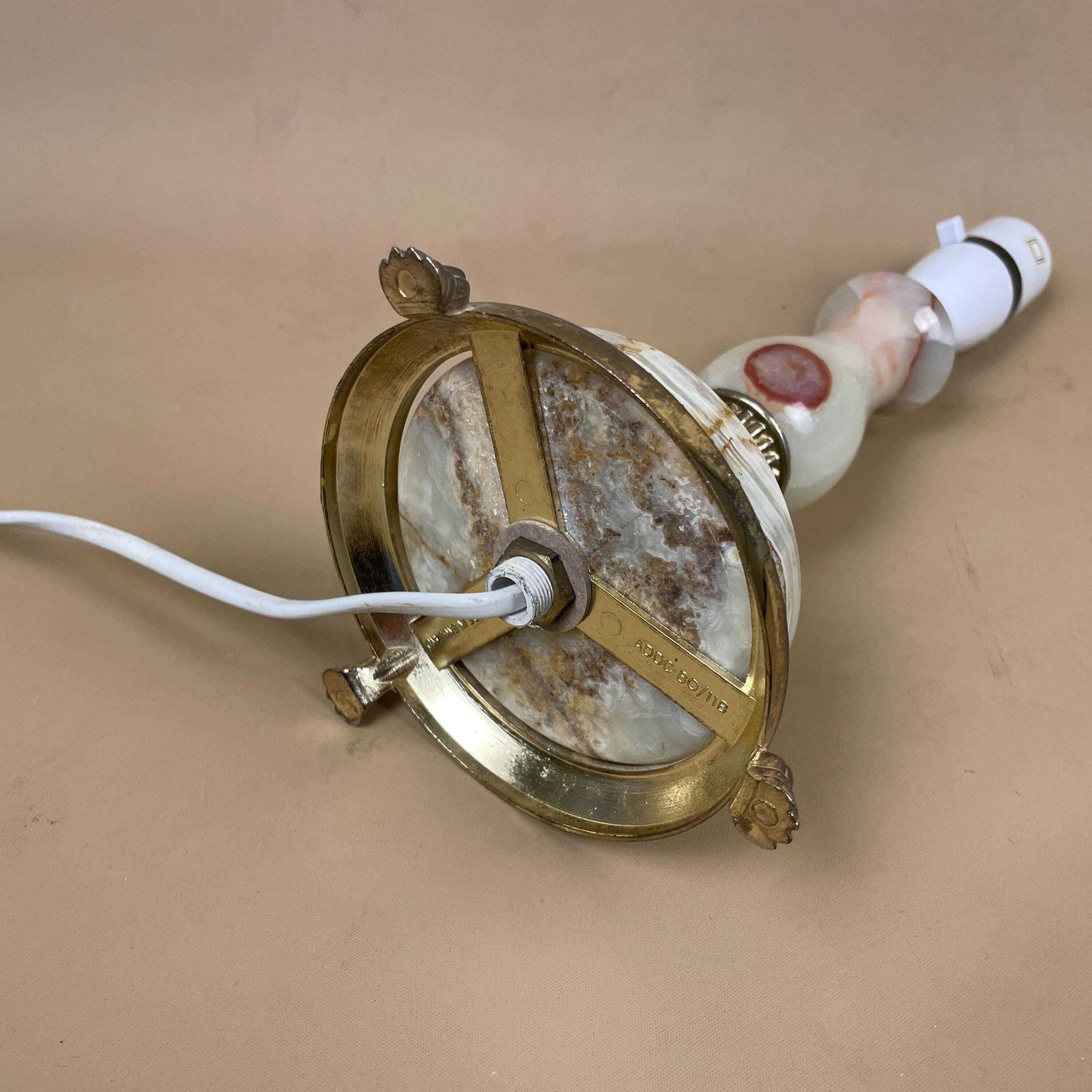 Antique Onyx Marble Lamp Light Bedside Brass Metal Gold Ornate Vintage Round Base With Feet Column Marbled Green Beige Natural Classic photo buy