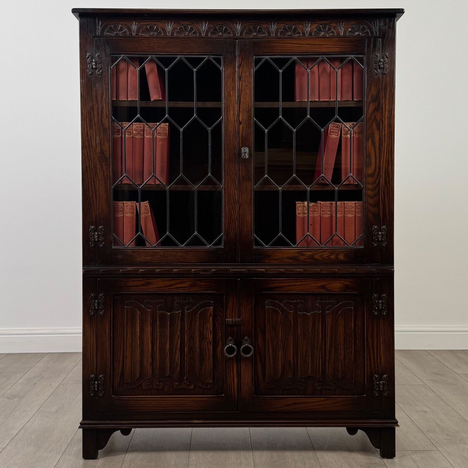 Antique 20th Century Linenfold Display Cabinet In Oak