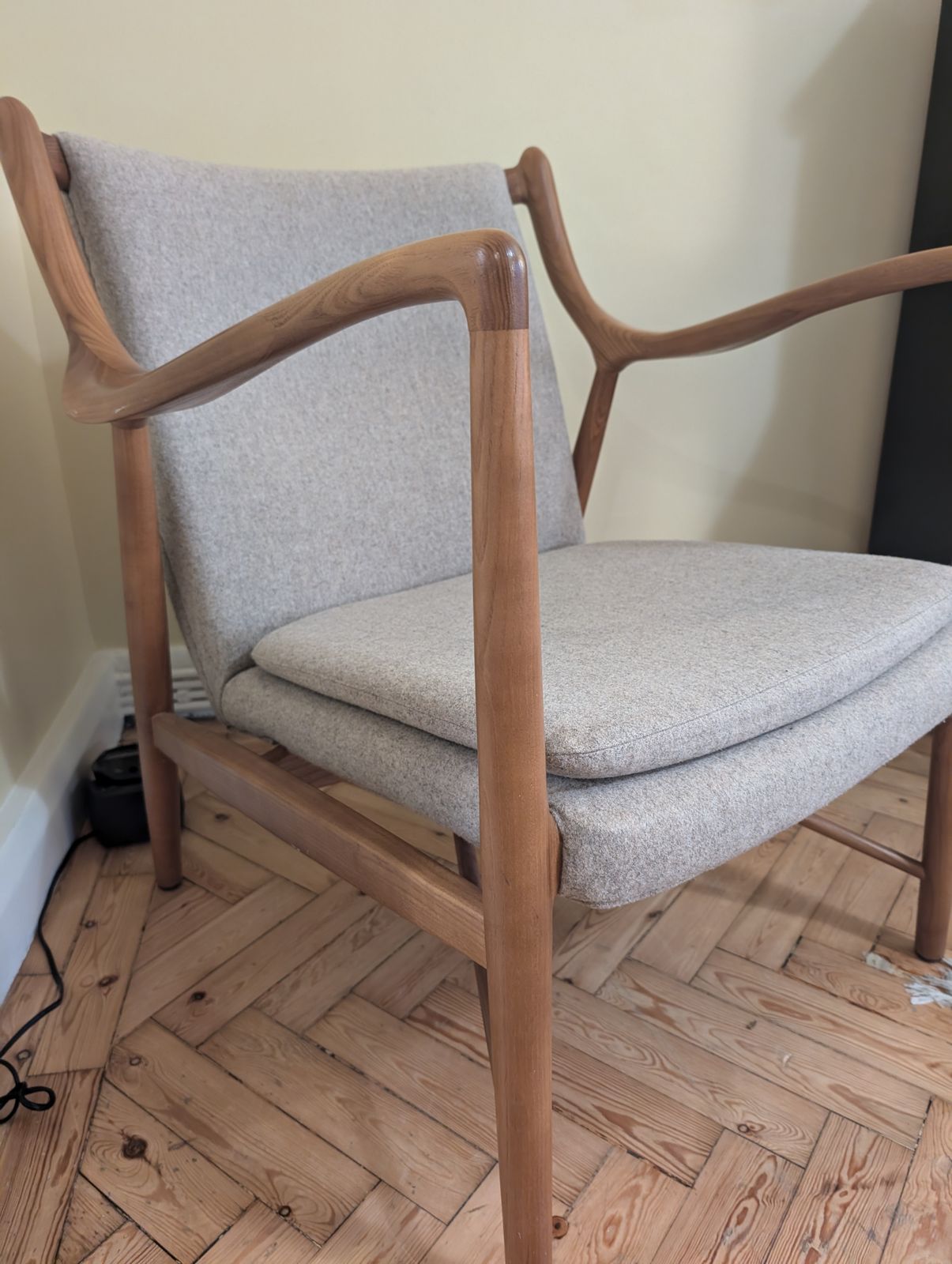 Replica Finn Juhl 45, 21st Century photo for sale