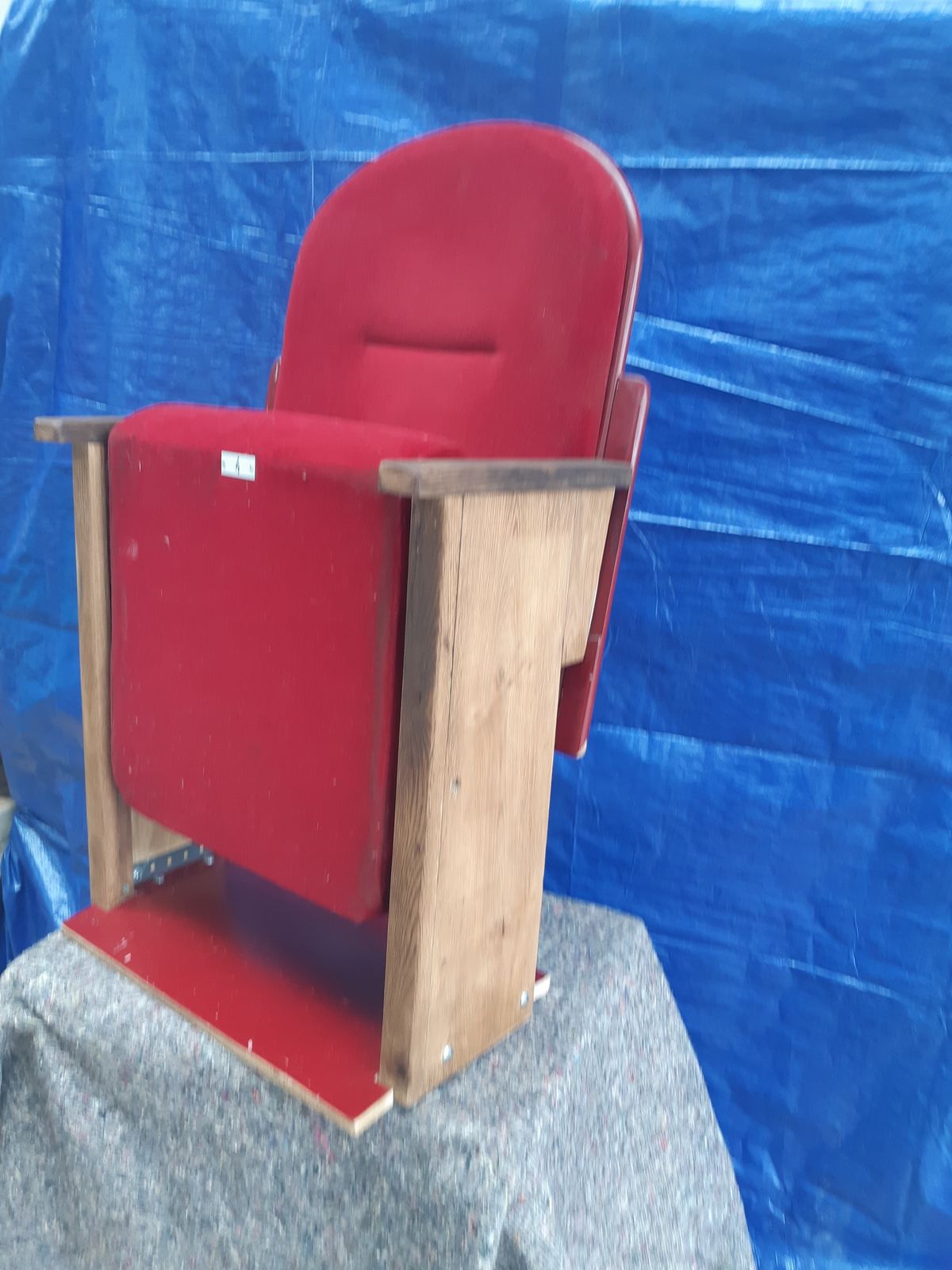 Classic Cinema/Thearter Chairs Red Velvet photo Furniture