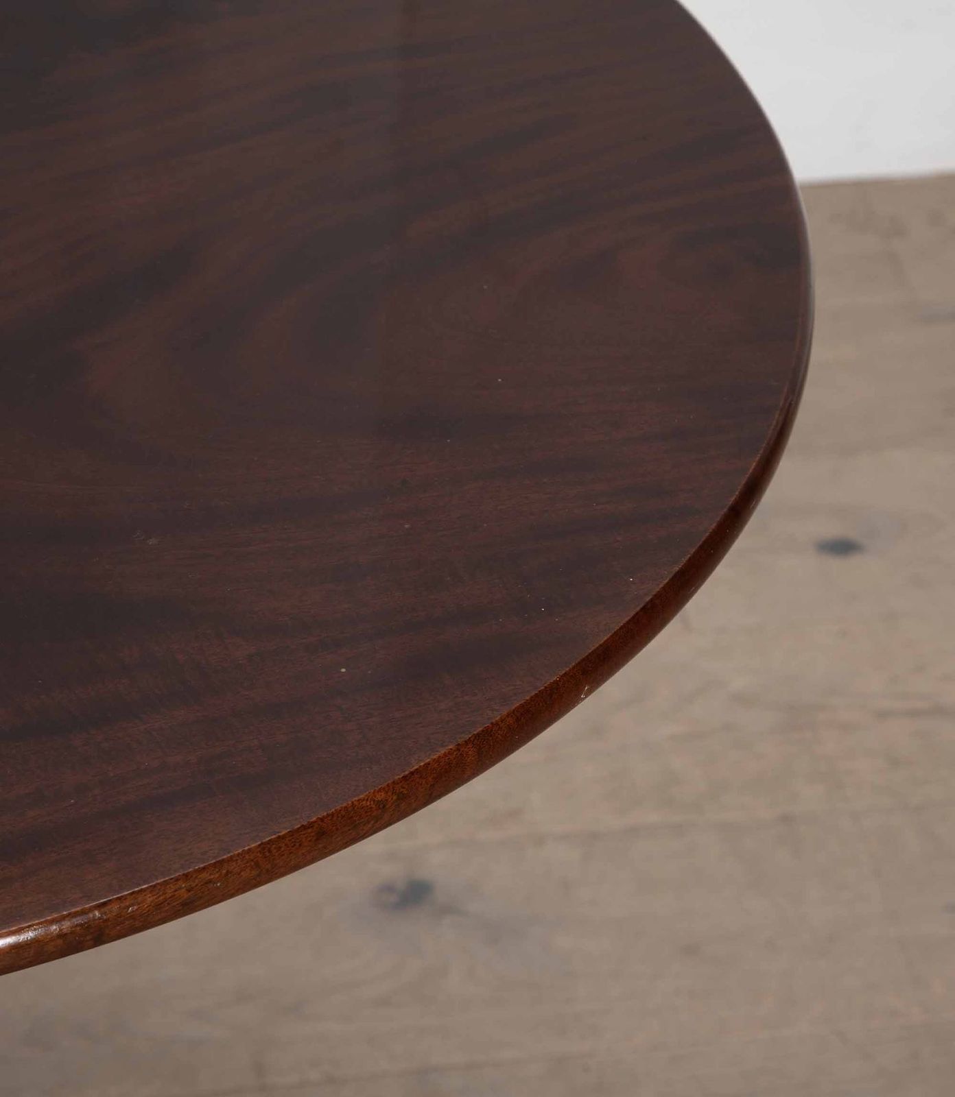 Late 18th Century Georgian Mahogany Tripod Table photo buy