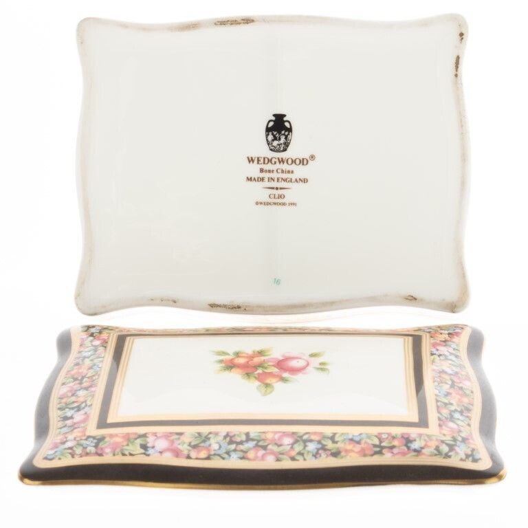 Wedgwood Black Floral Pattern Porcelain Ceramic Lidded Jewellery Box photo furniture