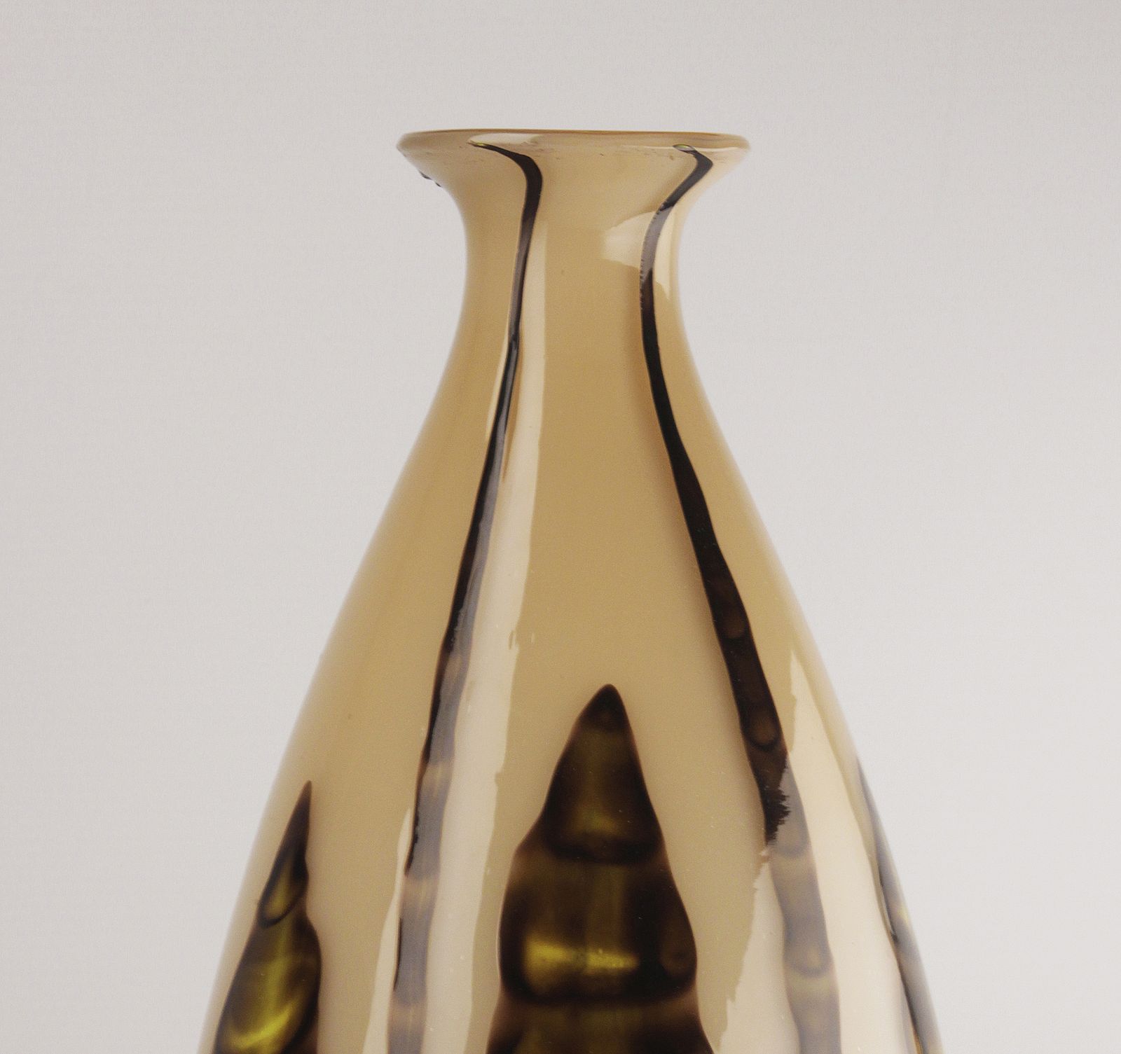 photo furniture Early 20th Century Art Déco Czech Glazed Art Glass Bulbous Vase Decorated With Plant Motifs