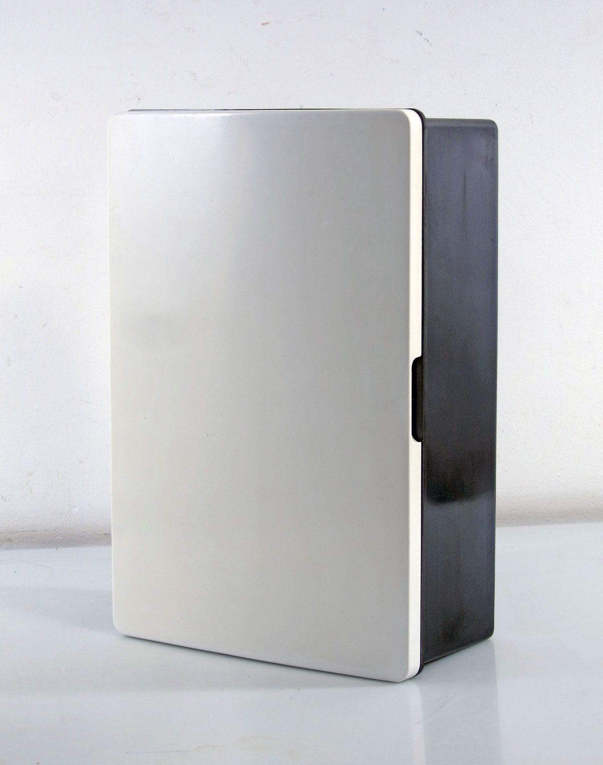 Klein Melamine Badkamerkastje Uit De Jaren 1950 – Mid Century Verzamelobject