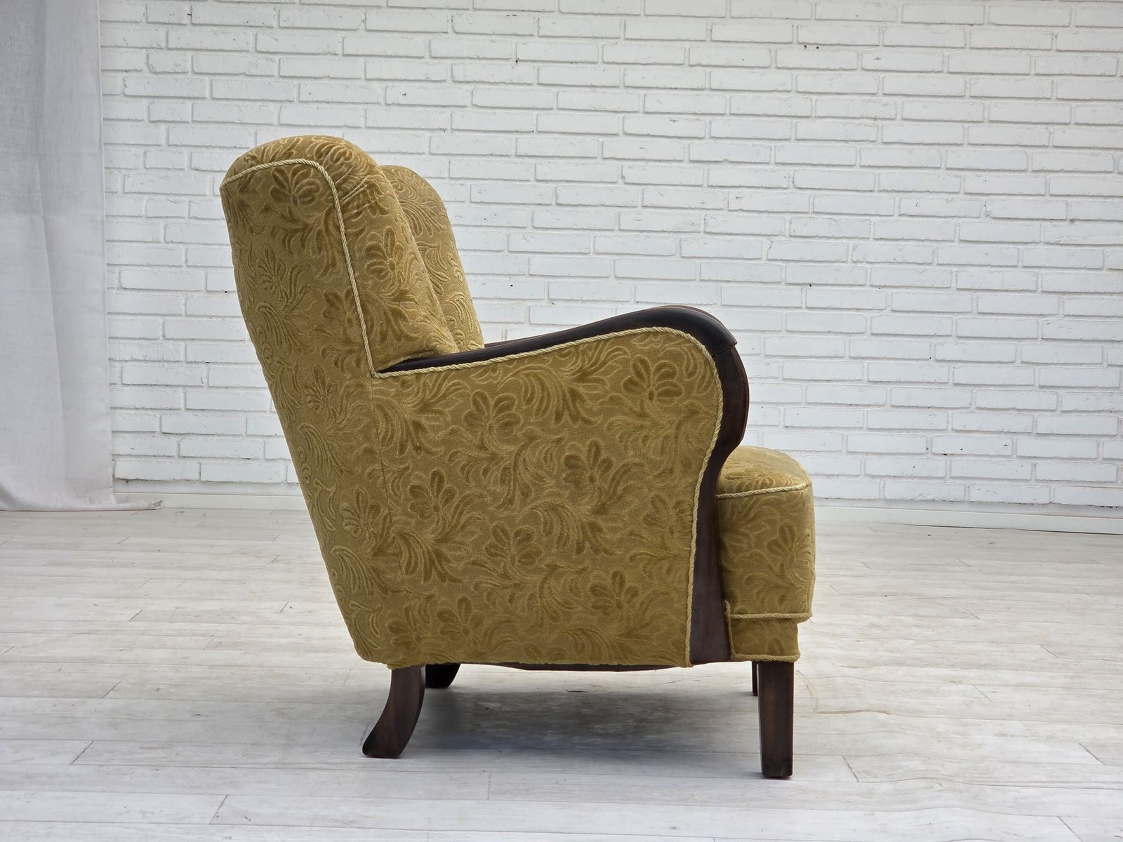 1960s, Danish Design, Armchair, Original Condition, Furniture Fabric, Dark Beech Wood. photo vinterior