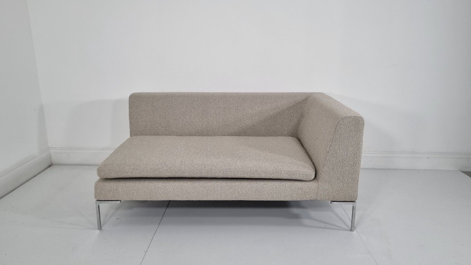 photo for sale Bb Italia Charles Day Bed In Luxurious Grey Boucle Fabric, Impeccable Condition