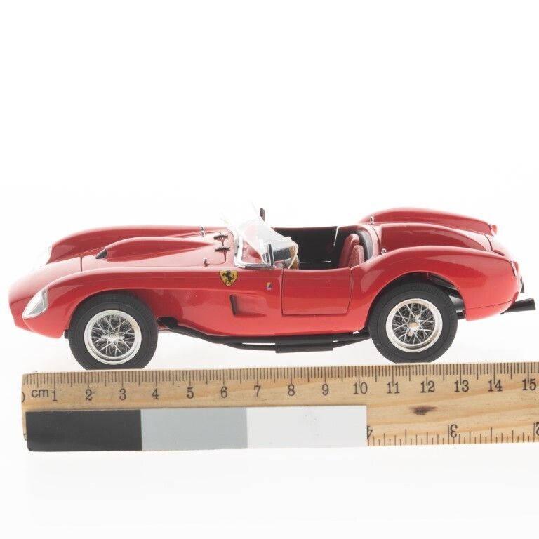 1:24 Scale 1958 Ferrari 250 Testa Rossa Convertible Diecast Danbury Mint Model Vehicle photo for sale