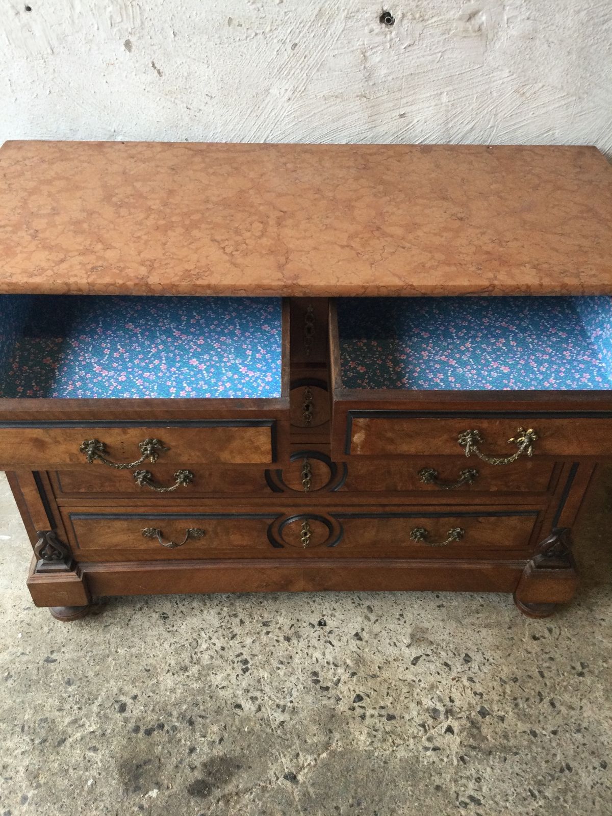 photo for sale Chest Of Drawers