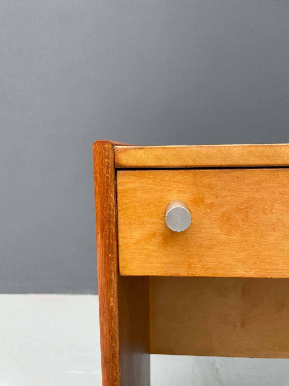 photo vintage Femina Vanity Table – Jindřich Halabala, 1970s, Up Závody Bučovice