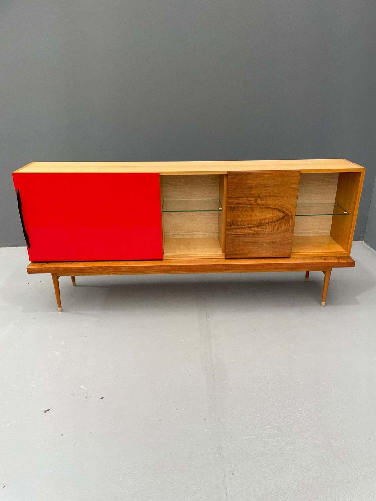 Vintage Mid Century Lang Dressoir, Tsjecho Slowakije, Jaren 1970 photo buy
