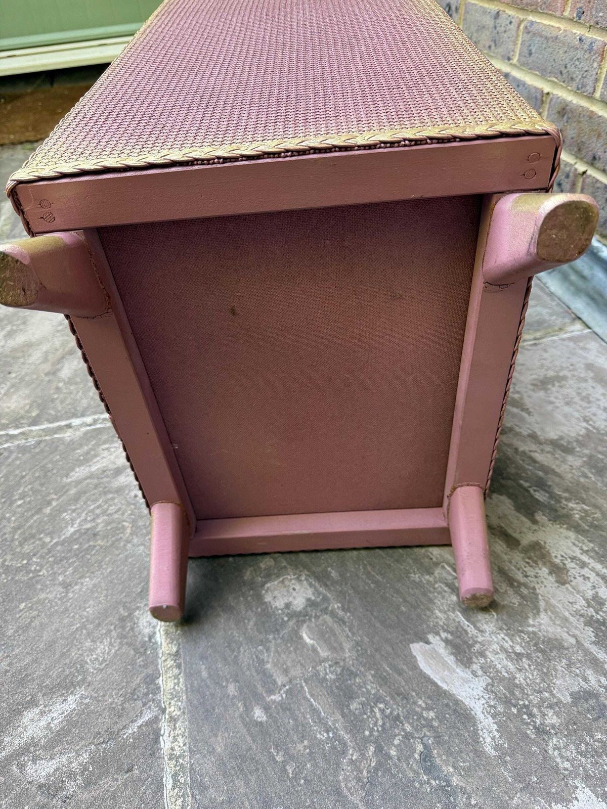 Vintage 1950s Lloyd Loom Style Bedside Cupboard, Pink & Gold Painted Woven Cabinet photo vinterior