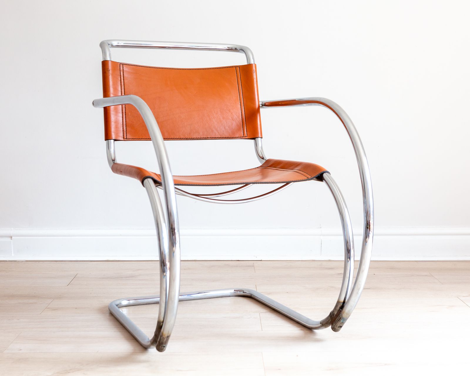 Mies Van Der Rohe Mr20 Cantilever Chair Chestnut Leather Chrome Bauhaus Mcm