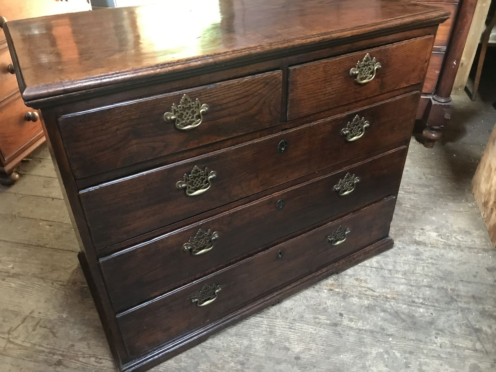 18th Century Oak Chest Of Drawers. photo buy