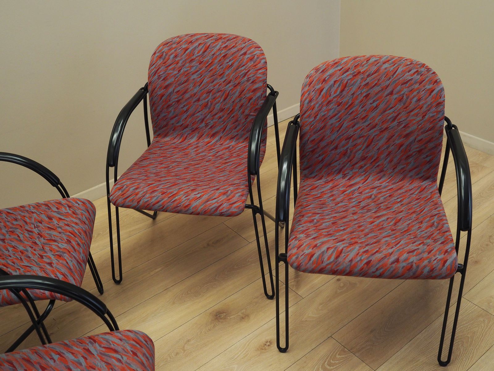 Set Van Vier Stoelen, Italiaans Design, Productie Italië Ca. Jaren 1980 photo 1449.0