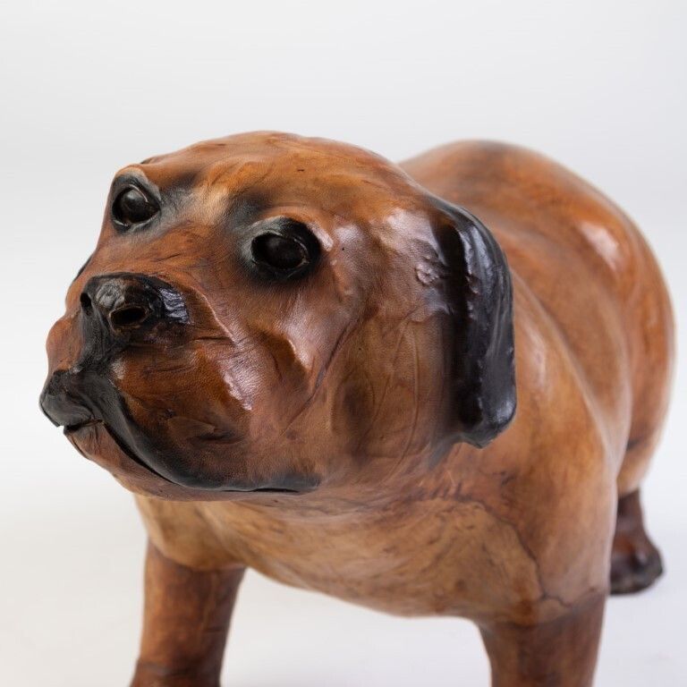 photo furniture Liberty & Co Early 20th Century Country House Leather Dog Footstool
