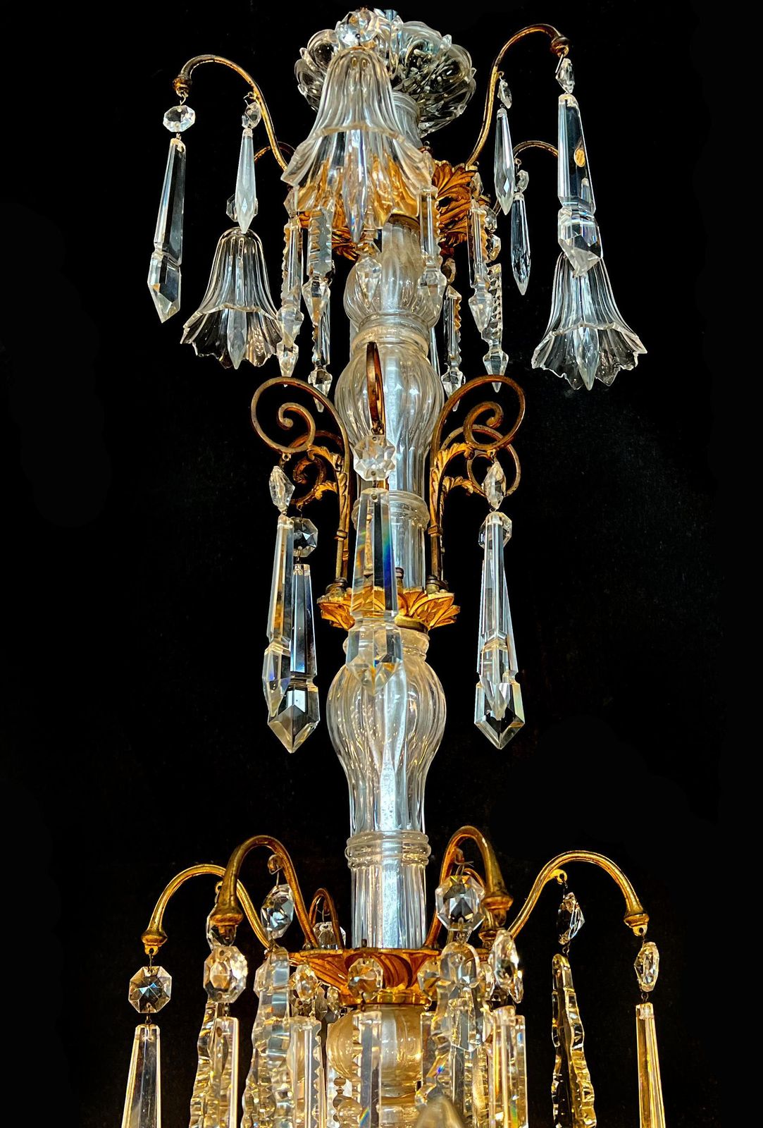 photo vintage Majestic Bohemian Chandelier. Wien 1930s