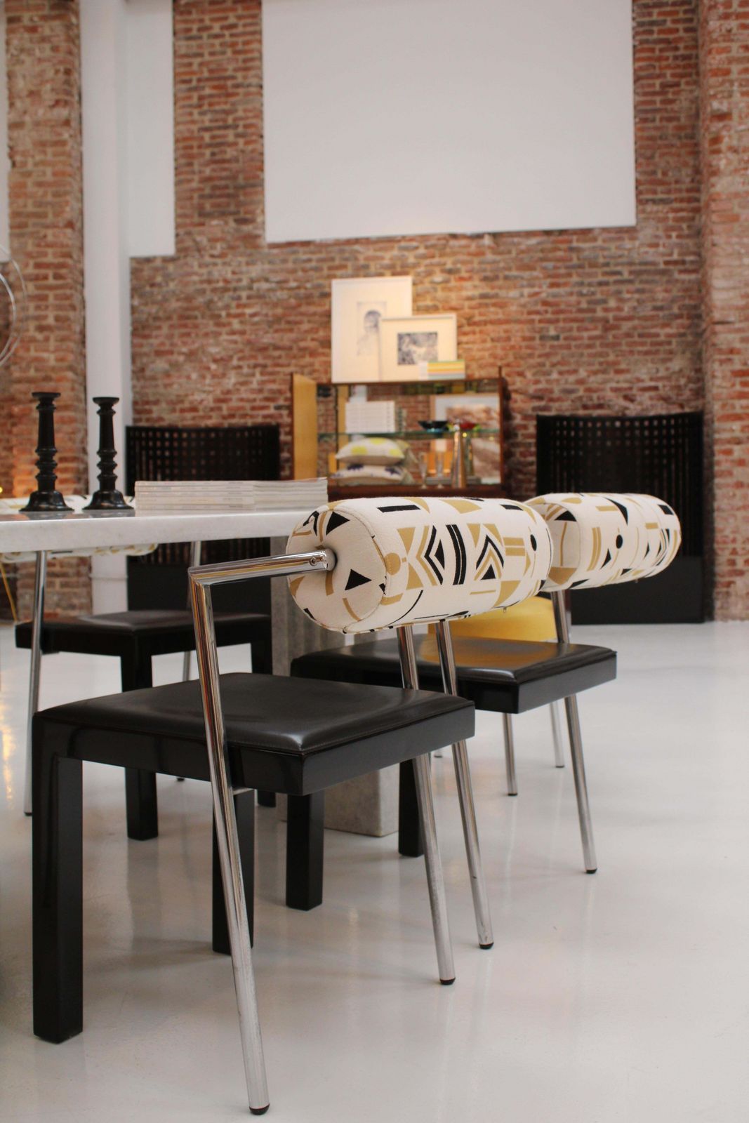 photo furniture Set Of Four Italian Chairs Edited By Saporiti. Jacquard Back And Leather Seat